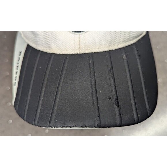 Reebok Oakland Raiders NFL Cap Silver Black White-OSFM-Adjustable - Picture 2 of 7